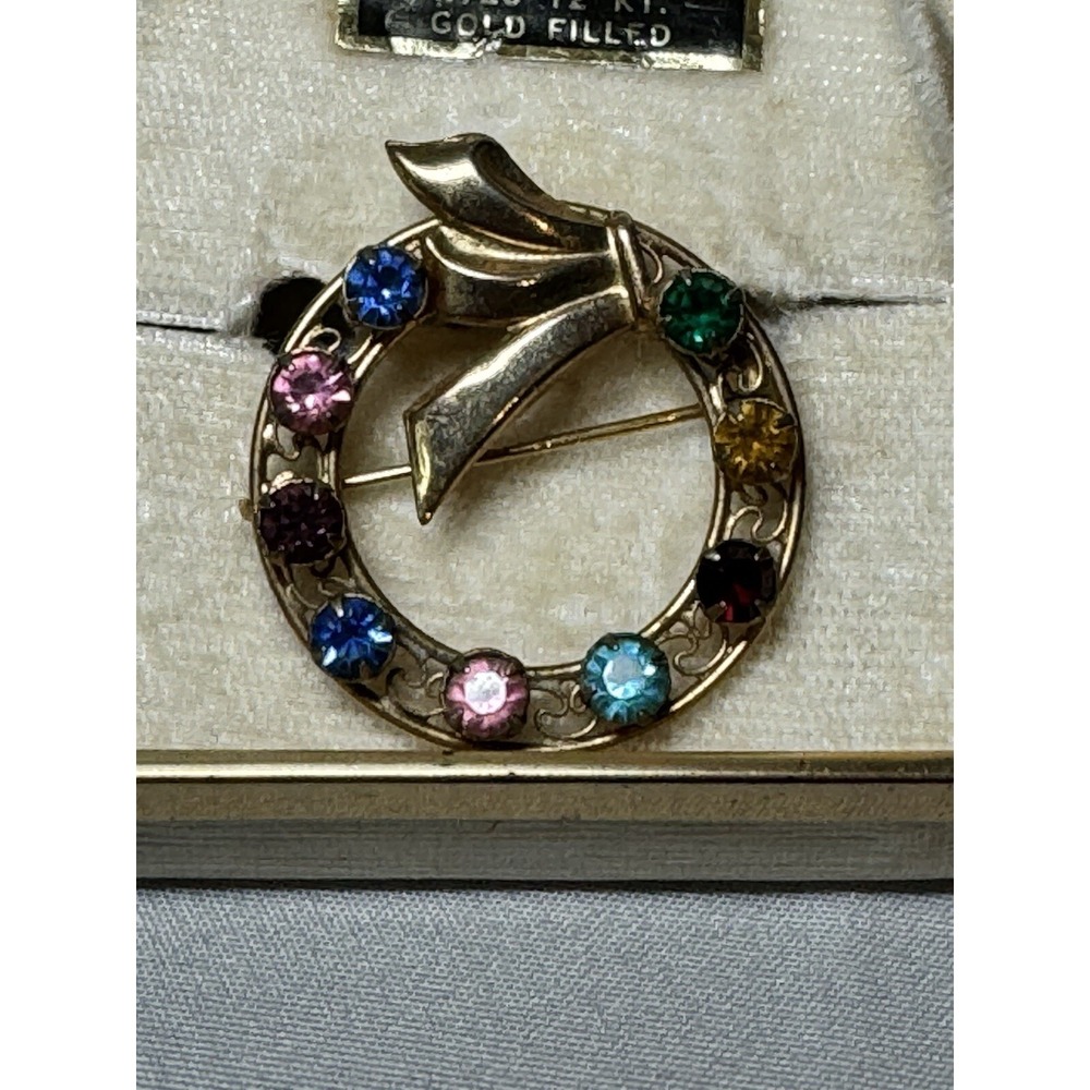 Vintage 12 K Gold Filled (by Lang) Circle Ribbon Brooach w/Original Box